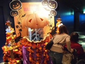 水族館はハロウインの飾り付けでした