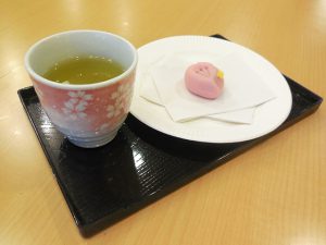 新茶と練りきり